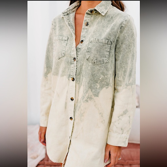 ☃️BOGO50%☃️ 🆕💚PEACH LOVE: OLIVE Washed Corduroy Button Up Shirt SMALL - Picture 11 of 14